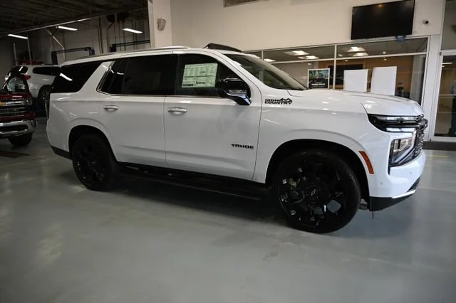 New 2026 Polar White Tricoat Chevrolet High Country image 8