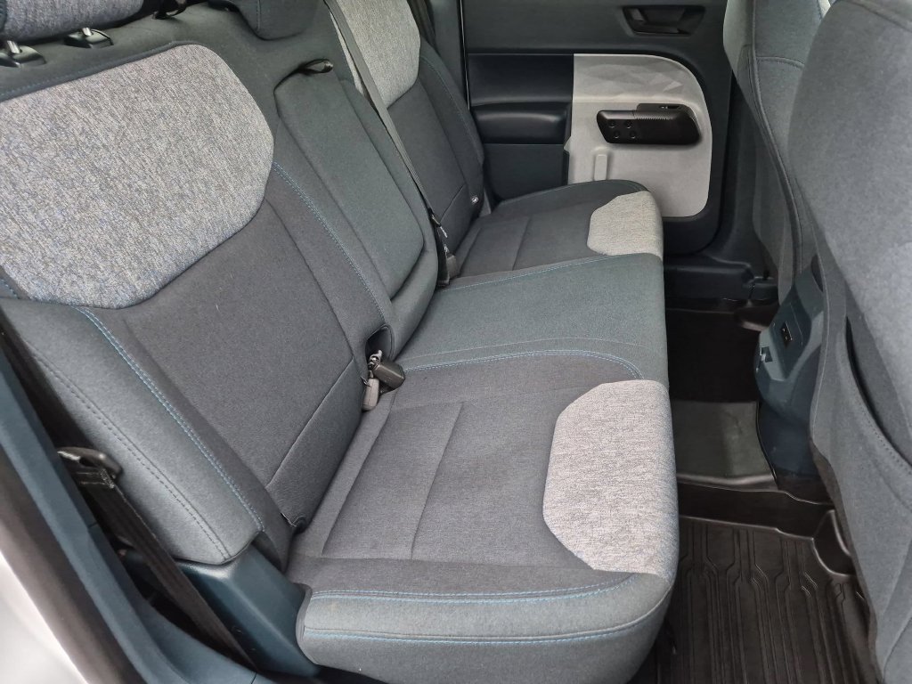 Used 2025 White Ford XLT image 20