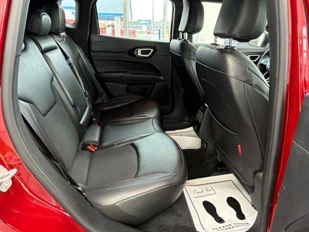 Used 2025 Red Jeep  image 8