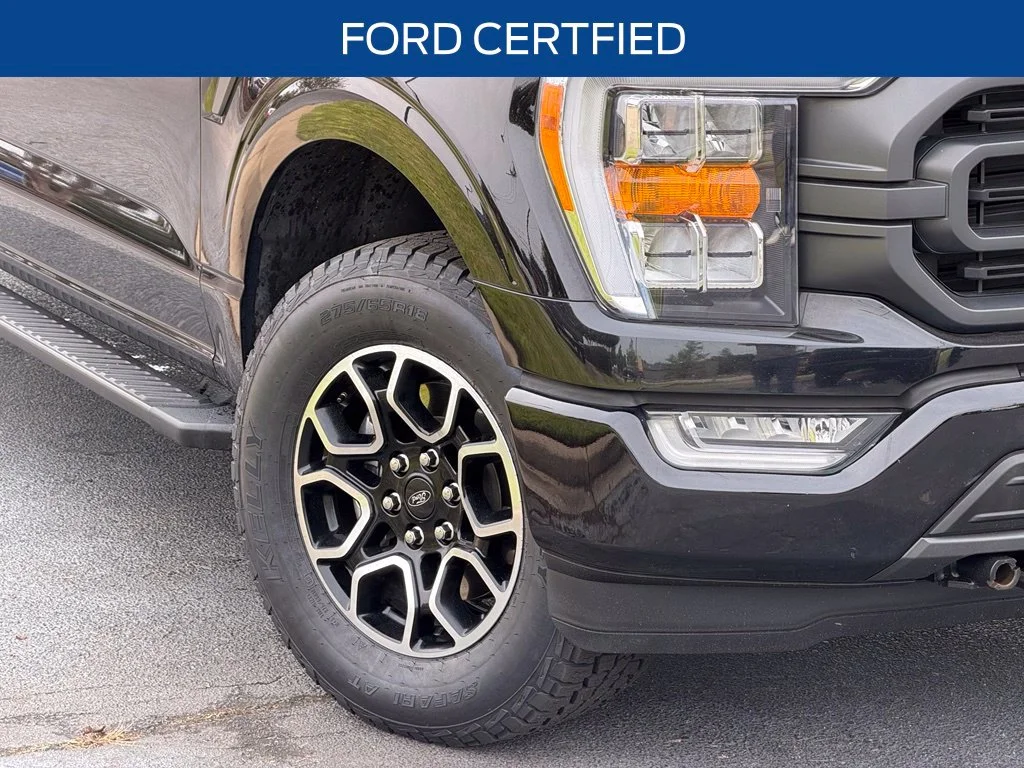 Used 2023 Black Ford XLT image 3