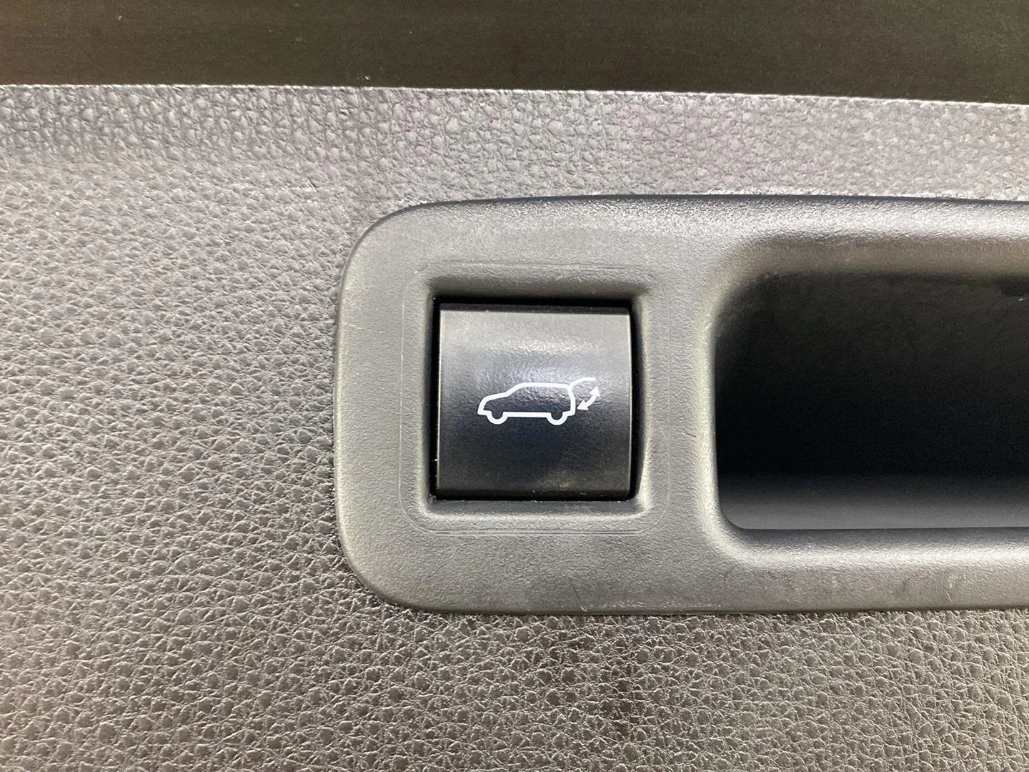 Used 2021 Magnetic Gray Metallic Toyota XLE image 32