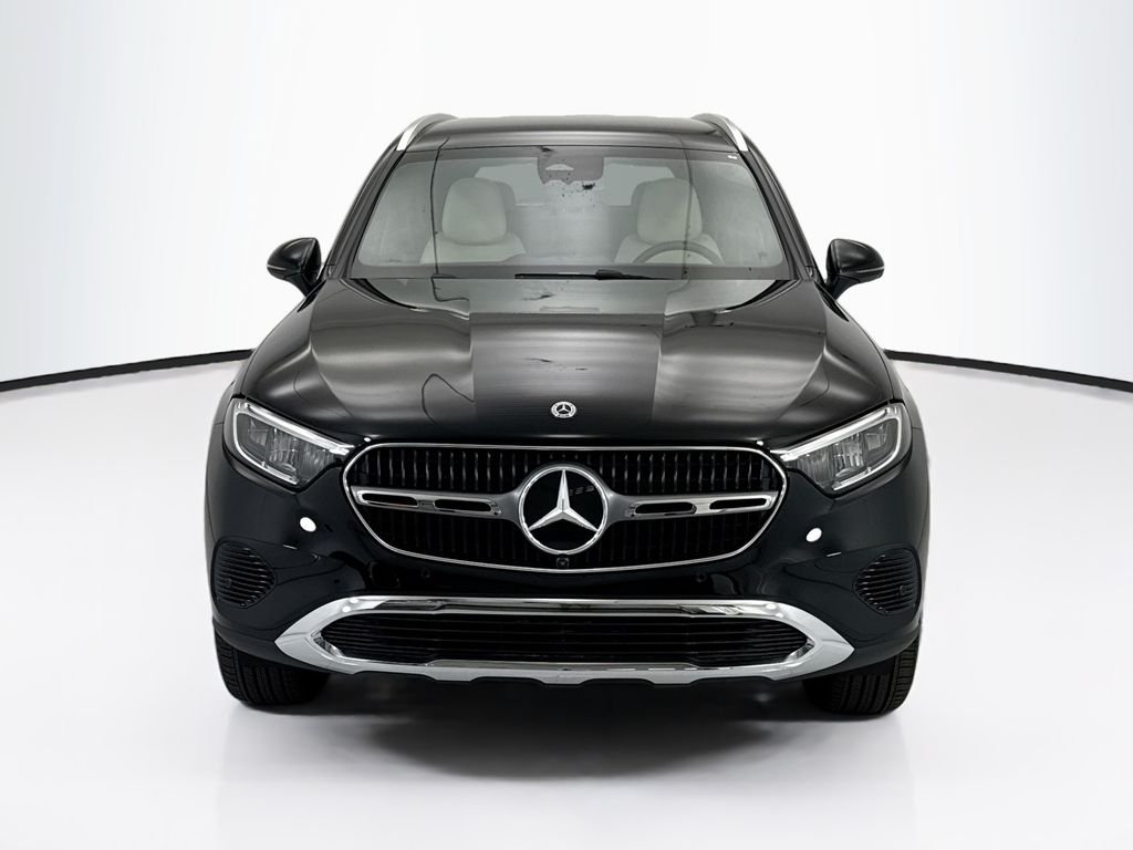 New 2026 Black Mercedes-Benz GLC 300 image 2