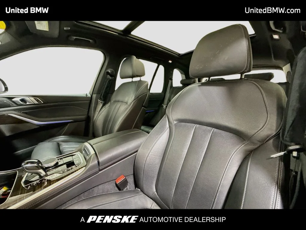 Used 2020 Dark Graphite BMW xDrive40i image 5