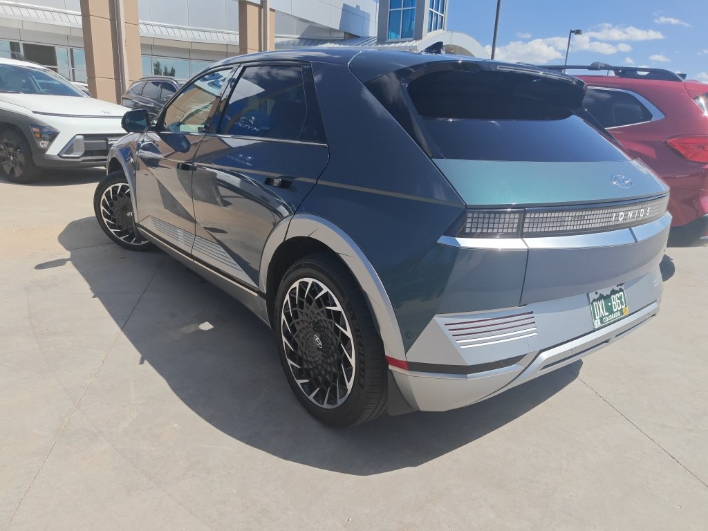 Used 2023 Didital Teal Hyundai Limited image 5