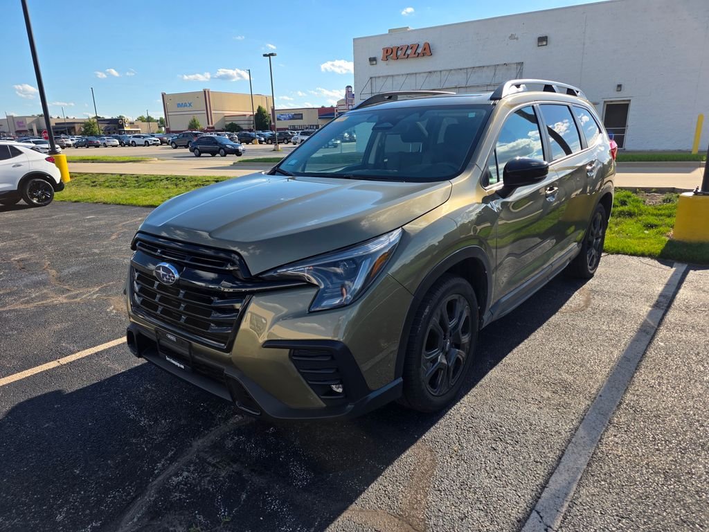Used 2024 Autumn Green Metallic Subaru Onyx Edition image 2