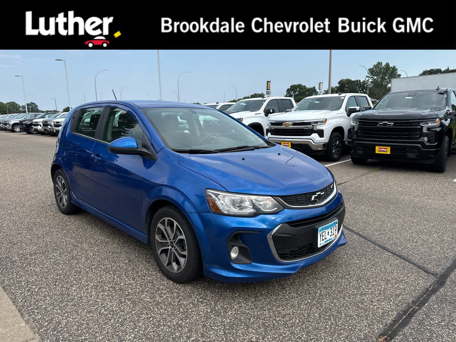 Used 2019 KINETIC BLUE METALLIC Chevrolet LT image 1