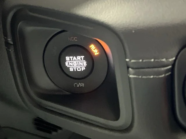 2025 Jeep Wrangler 4-Door Sahara - Photo 17