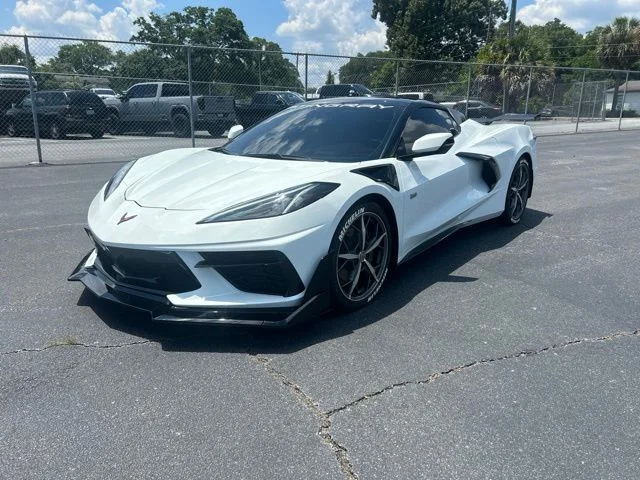 Used 2021 White Chevrolet Stingray image 1