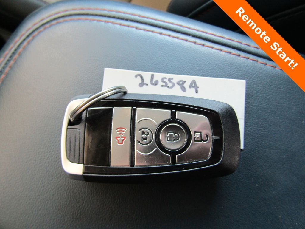Used 2025 White Ford Lariat image 23