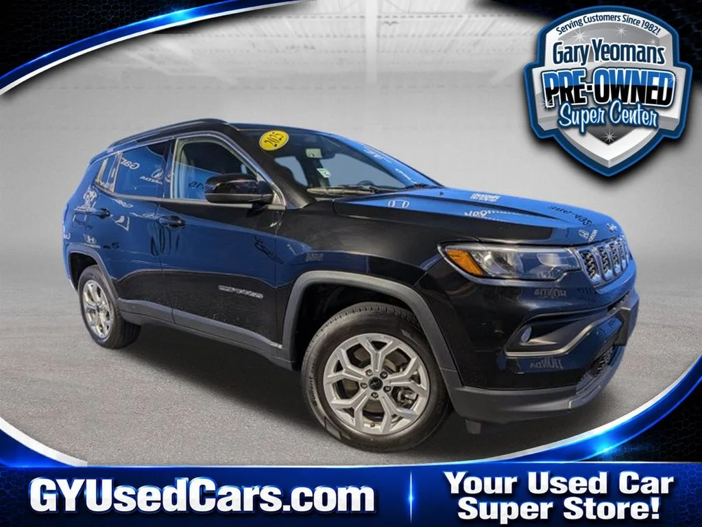 Certified Used 2025 Black Jeep Latitude image 1