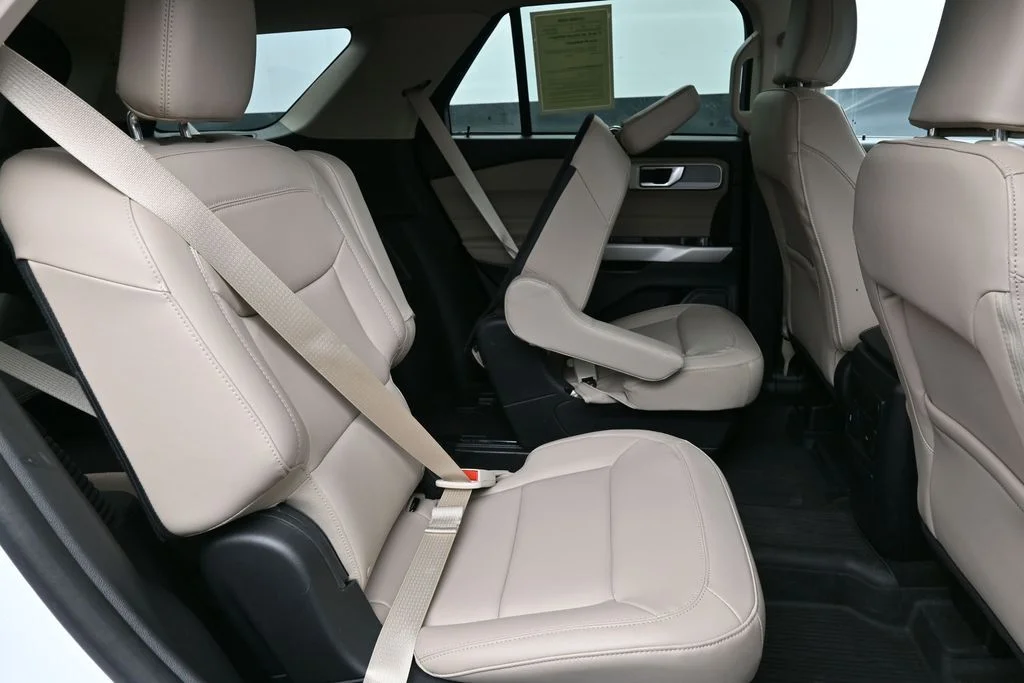 Used 2023 Oxford White Ford XLT image 13