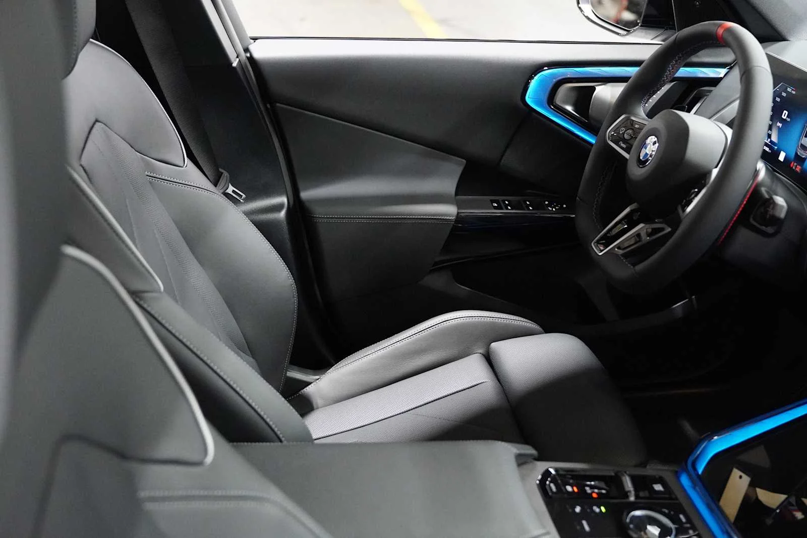 New 2026 Brooklyn Grey Metallic BMW M50 xDrive image 11