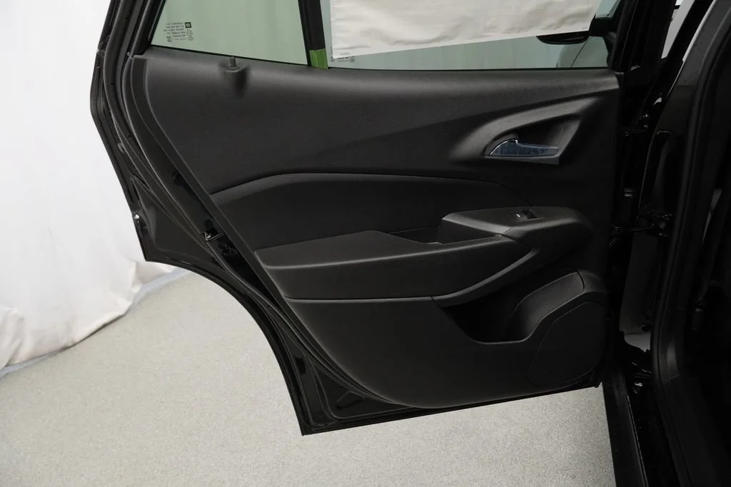 New 2026 Mosaic Black Metallic Chevrolet 2RS image 23
