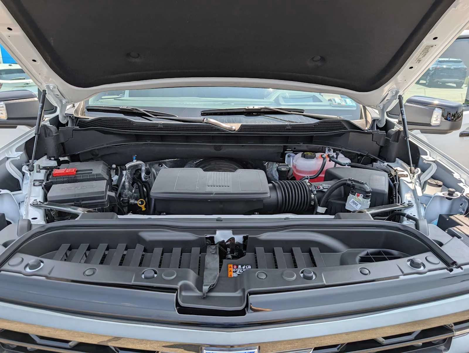 2026 Chevrolet Silverado 1500 ZR2 - Photo 12