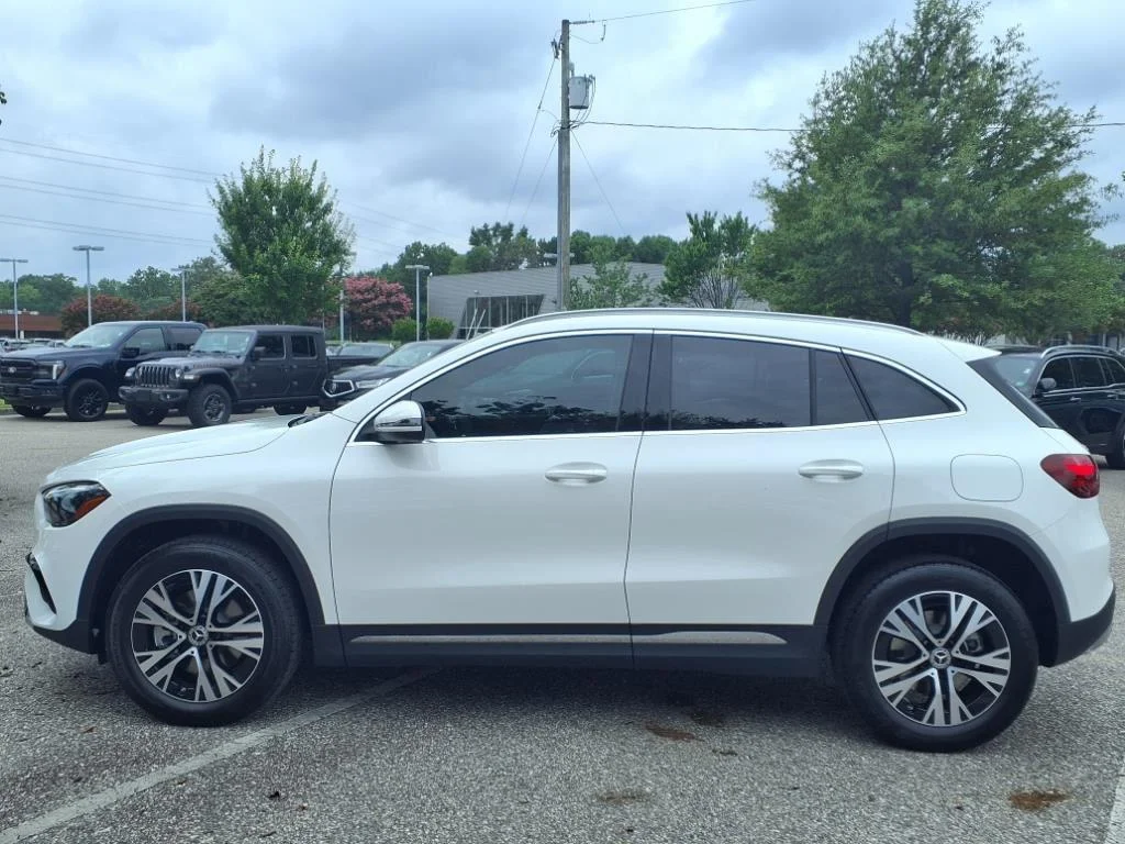 Certified Used 2026 Polar White Mercedes-Benz GLA 250 image 6