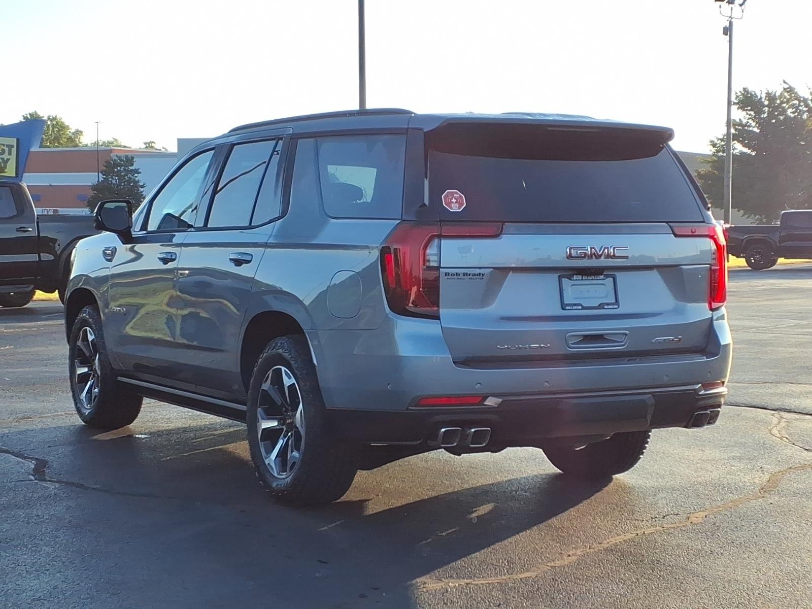 2026 GMC Yukon AT4 Ultimate - Photo 16