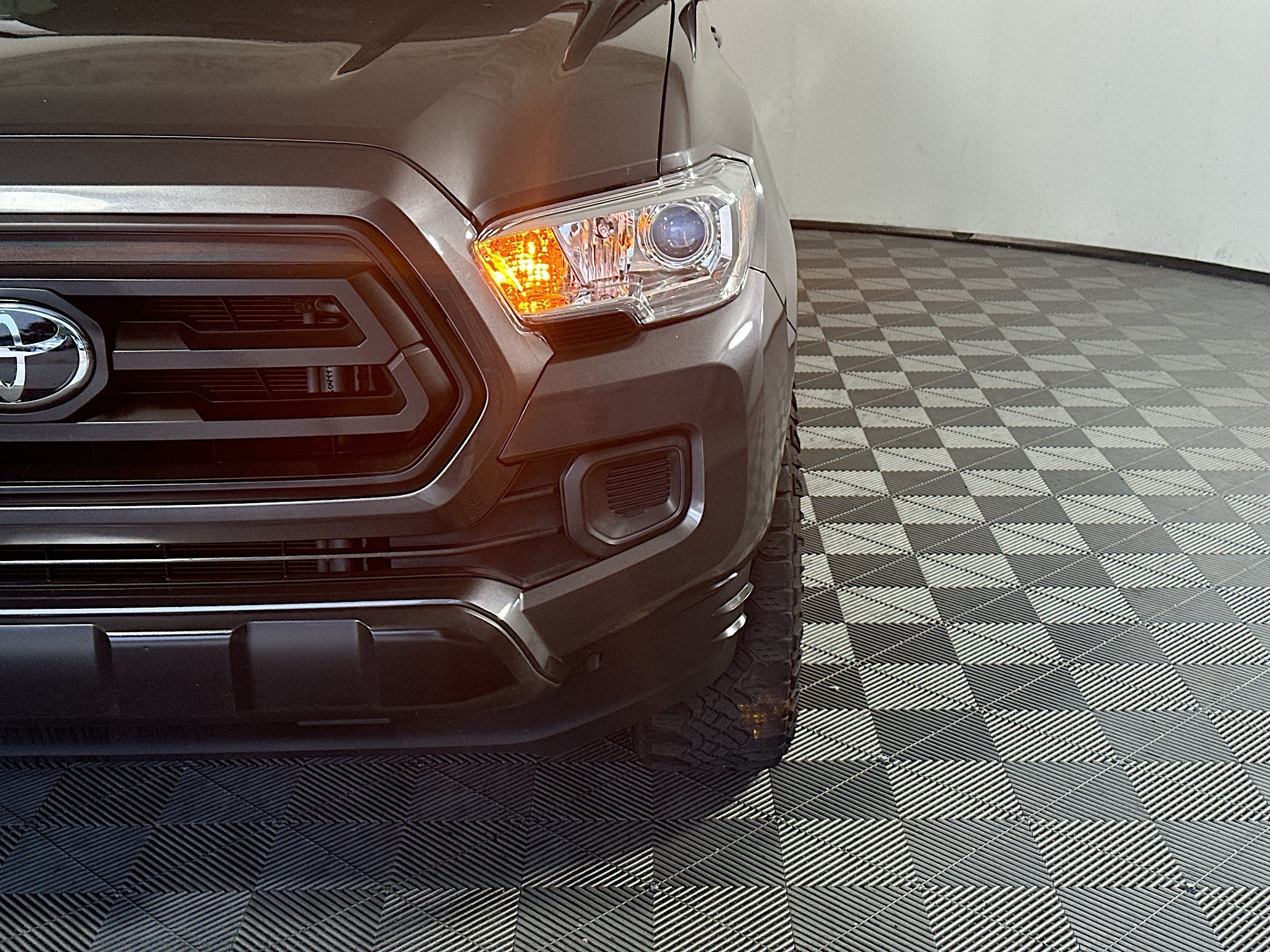 Used 2023 Magnetic Gray Metallic Toyota SR image 9