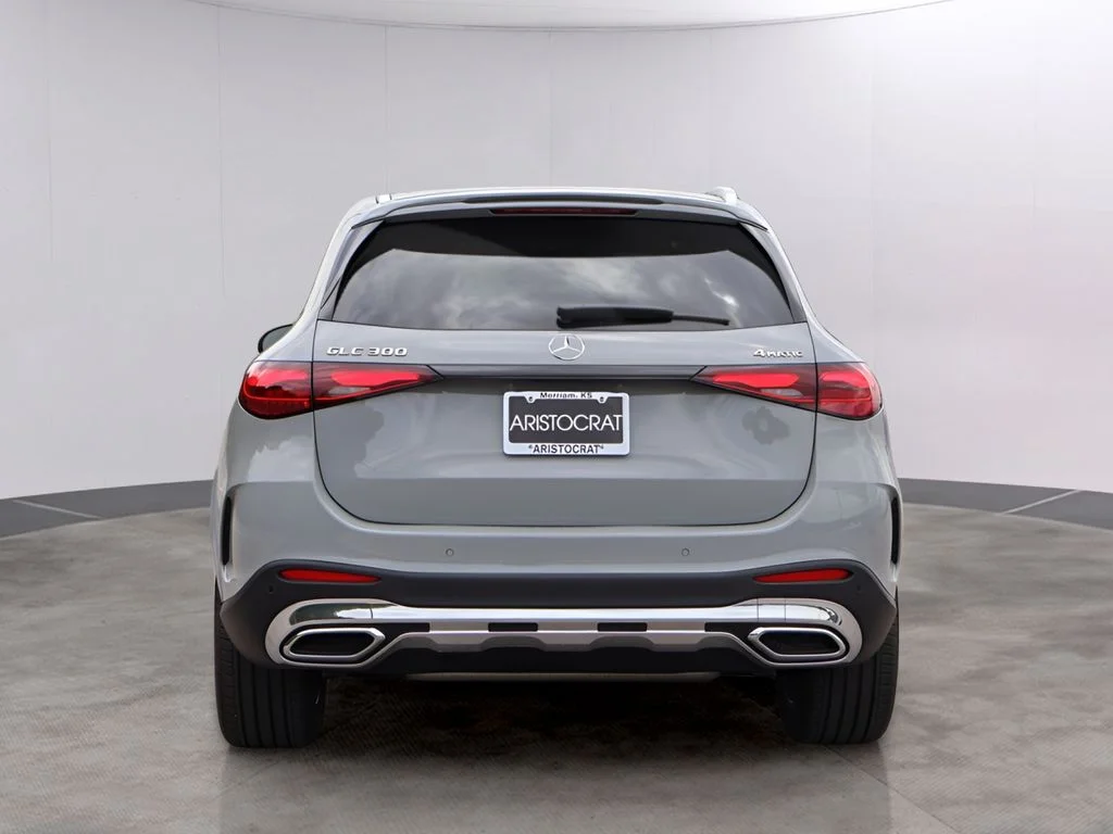 New 2026 MANUFAKTUR Alpine Grey Mercedes-Benz GLC 300 image 6