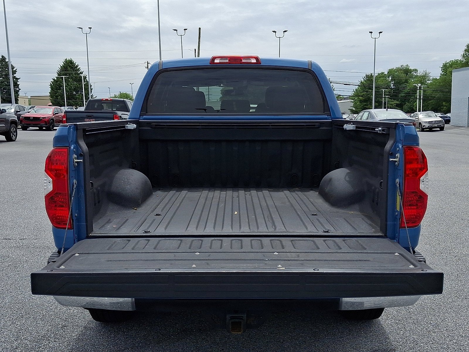 Used 2019 Cavalry Blue Toyota SR5 image 28