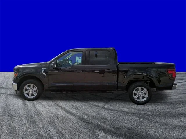 New 2026 Agate Black Metallic Ford XLT image 7