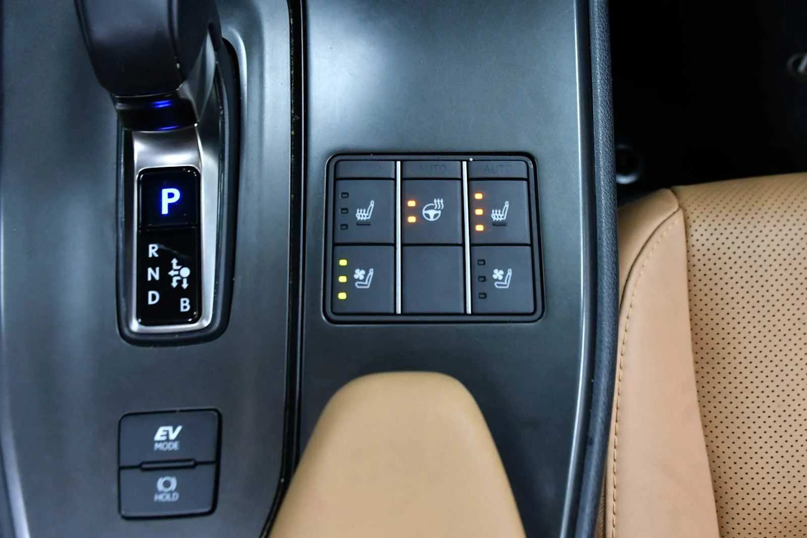 Certified Used 2025 EMINENT WHITE PEARL Lexus Premium image 22