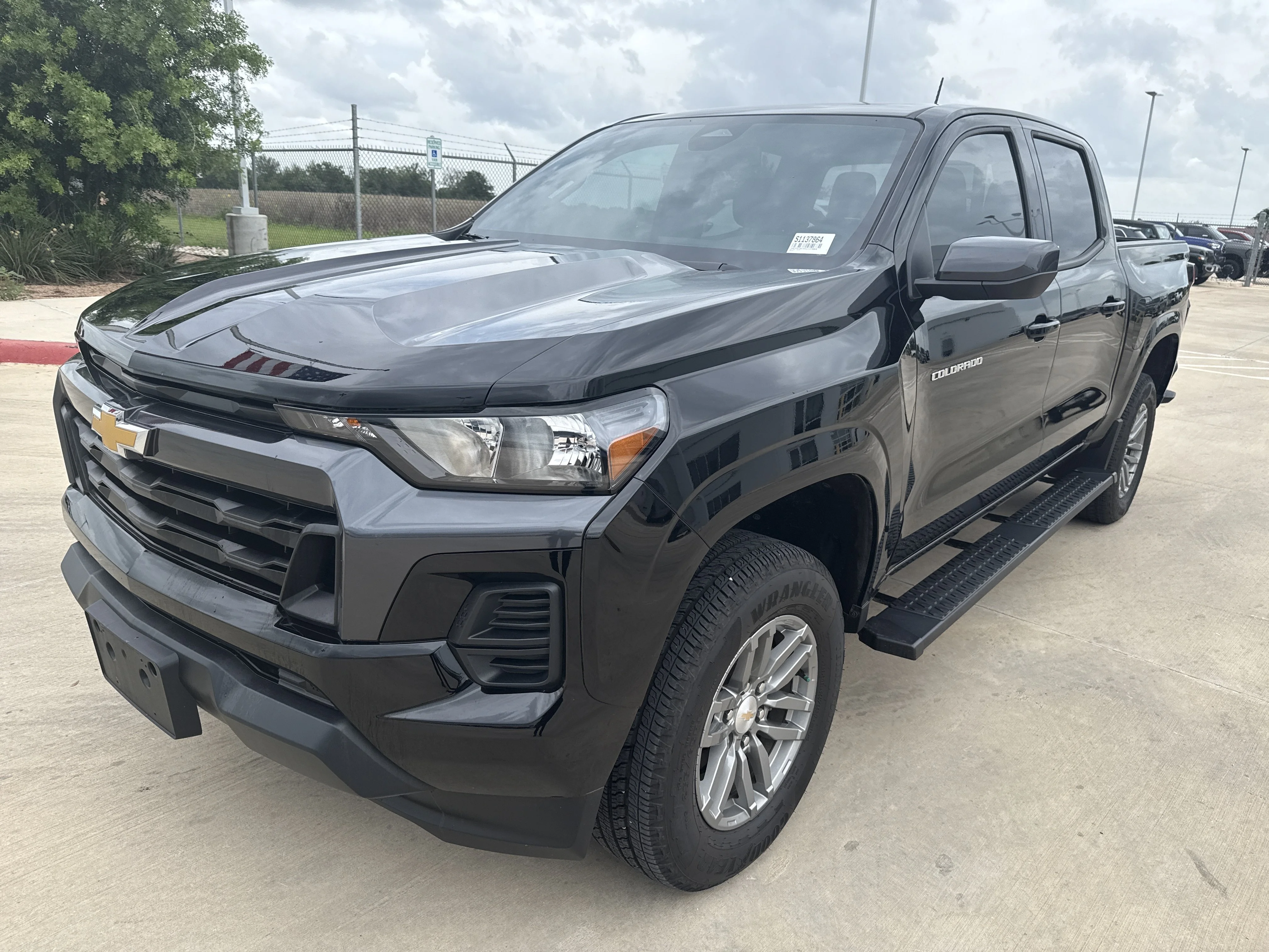 Used 2025 Black Chevrolet LT image 12
