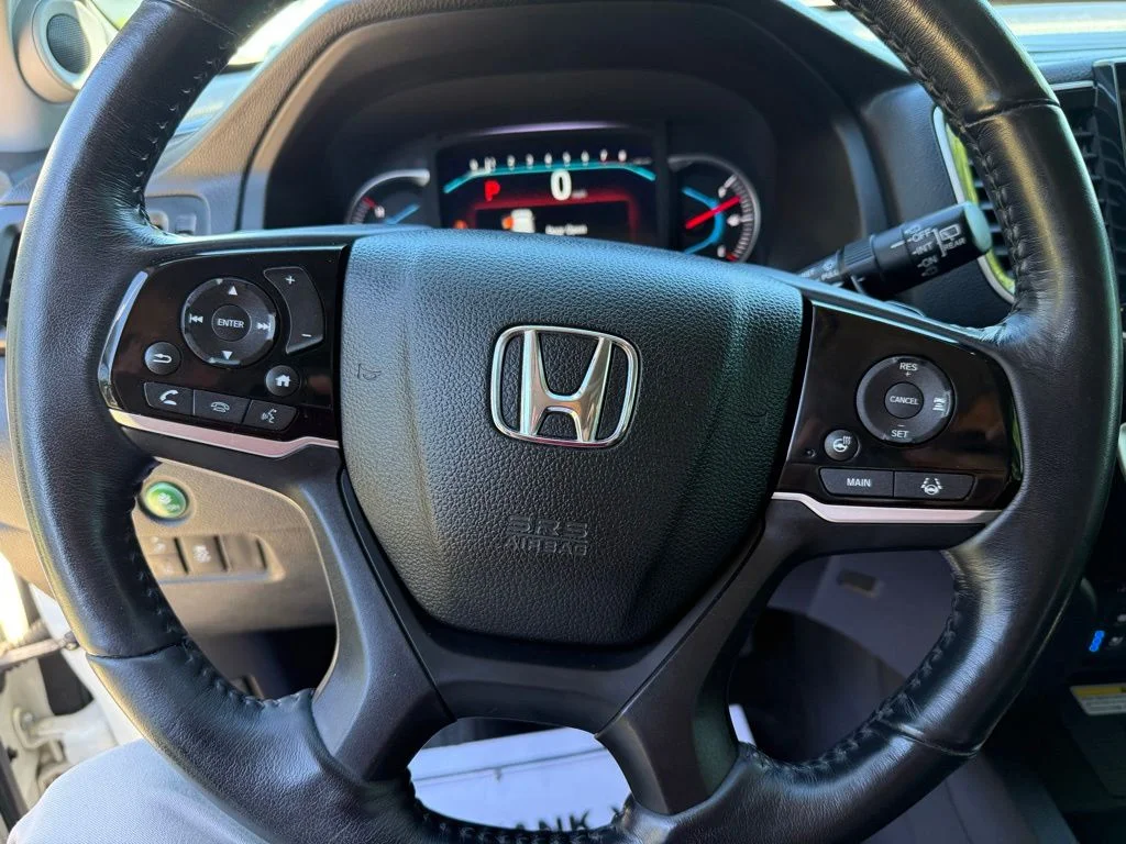 Used 2019  Honda Elite image 17