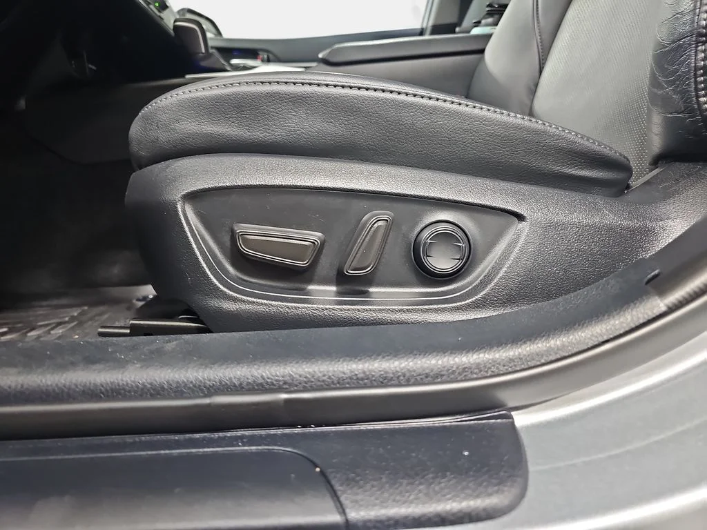 Used 2023 Silver Toyota XLE image 30
