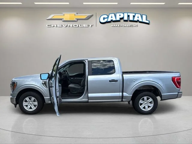 Used 2023 Silver Ford XLT image 9