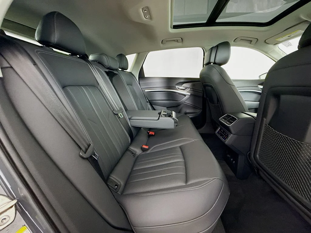 Used 2024 Gray Audi Premium Plus image 27