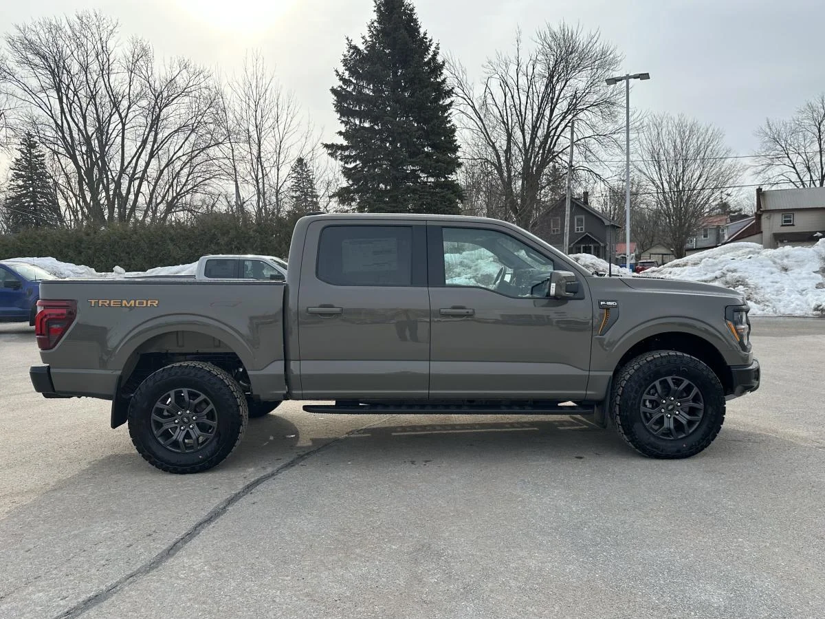 New 2026 White Ford Tremor image 4