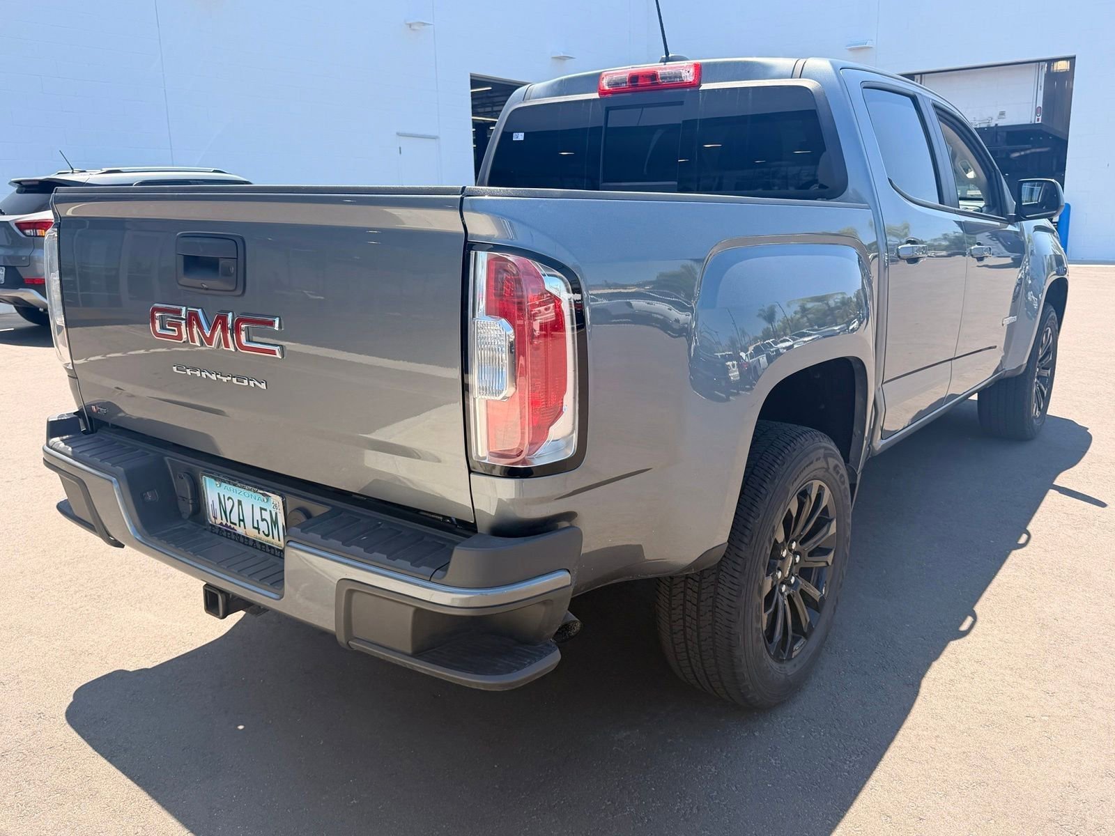 Used 2022 Satin Steel Metallic GMC Elevation image 5