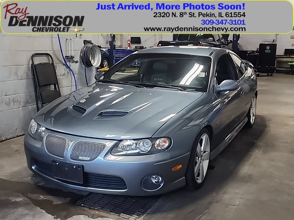 Used 2006 Cyclone Gray Metallic Pontiac 2DR CPE image 1