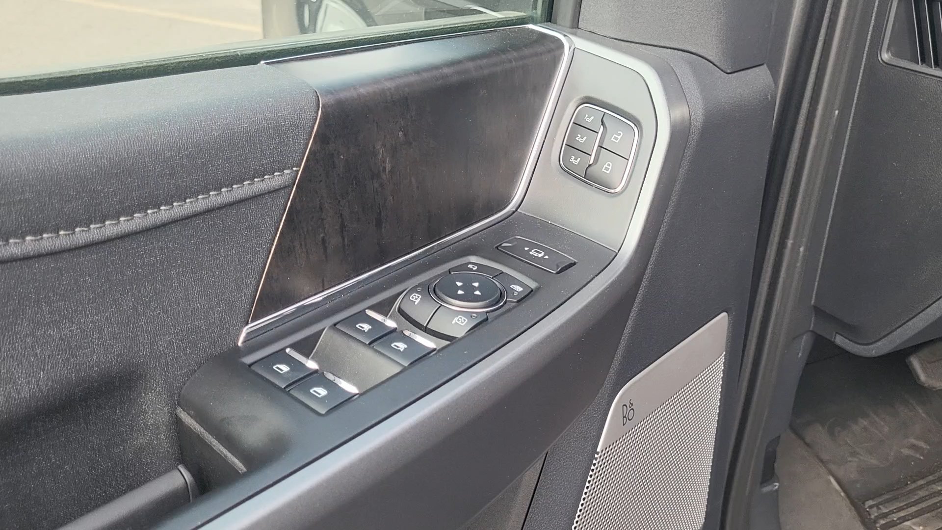 2026 Ford F-250 Super Duty Lariat - Photo 12