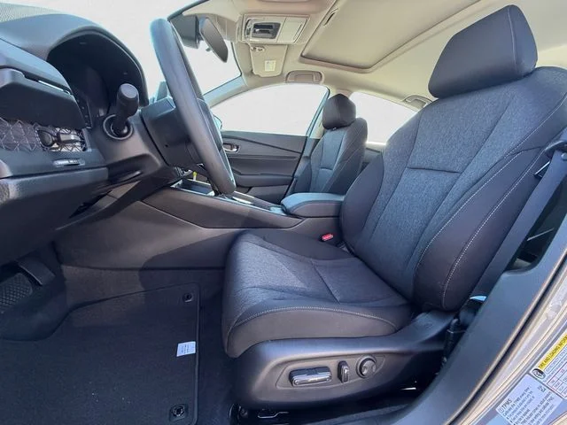 New 2026 Urban Gray Pearl Honda SE image 10