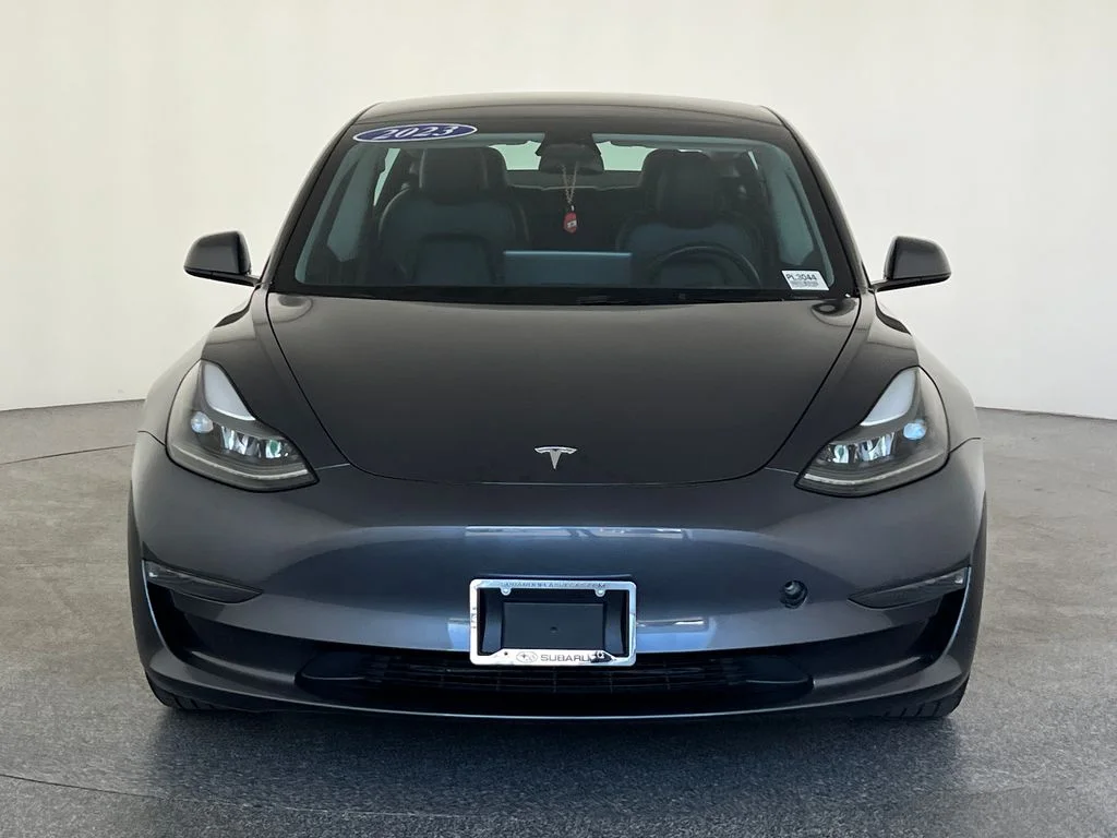 Used 2023  Tesla Base image 10