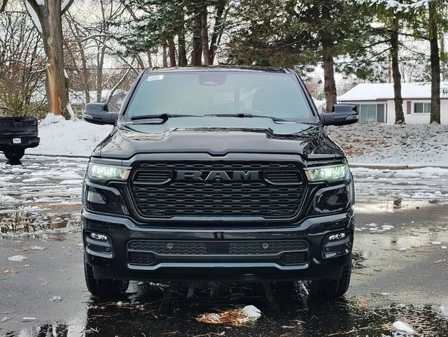 New 2026 Diamond Black Crystal Pearl-Coat Exterior Paint RAM Big Horn/Lone Star image 33