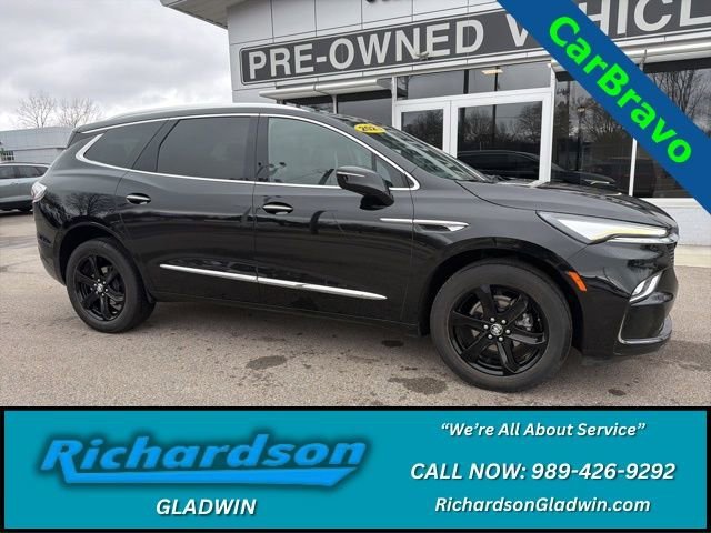 2023 Buick Enclave Essence's photo