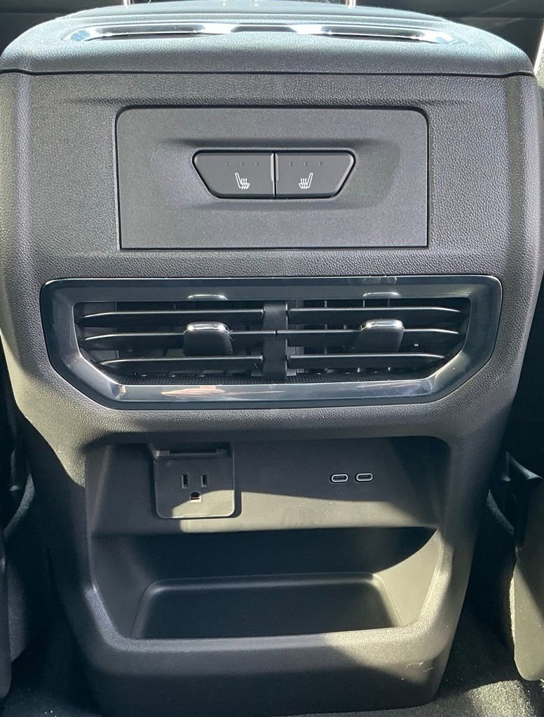 2026 GMC Sierra EV Elevation - Photo 27