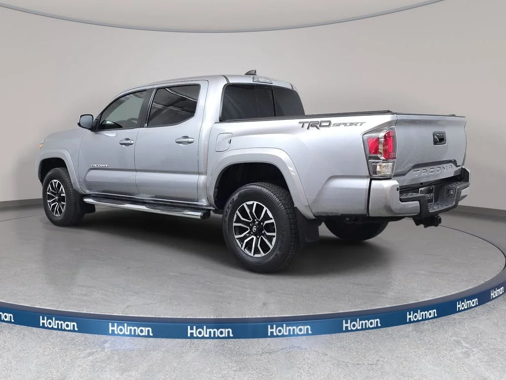 Used 2020 Silver Toyota SR5 image 8