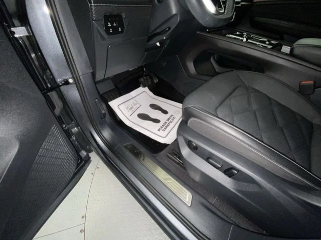 Used 2024 Gray Volkswagen 2.0T SE w/Technology image 12