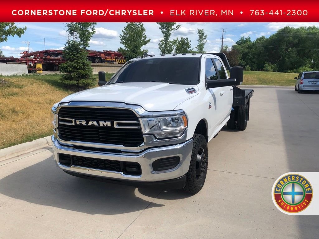Used 2021 White Ram SLT image 1
