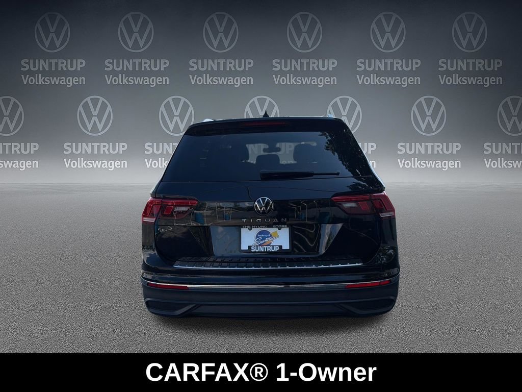 Used 2023 Black Volkswagen 2.0T SE image 4