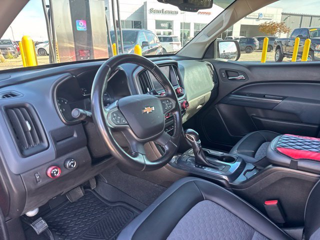 Used 2022 Red Chevrolet Z71 image 11