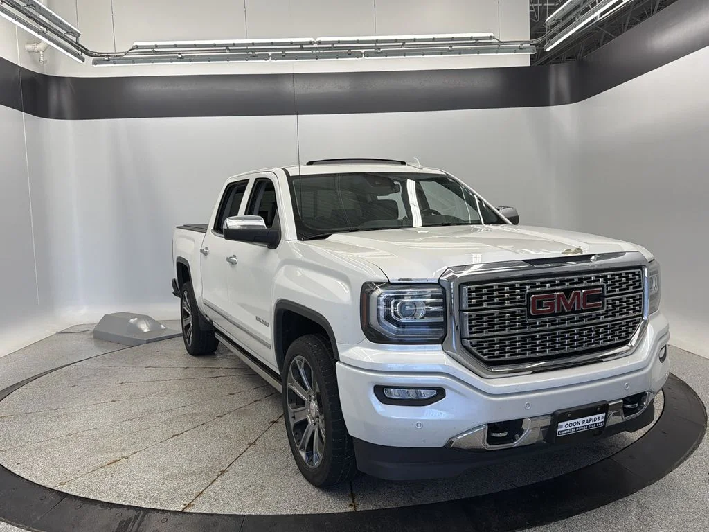 Used 2017 White GMC Denali image 9