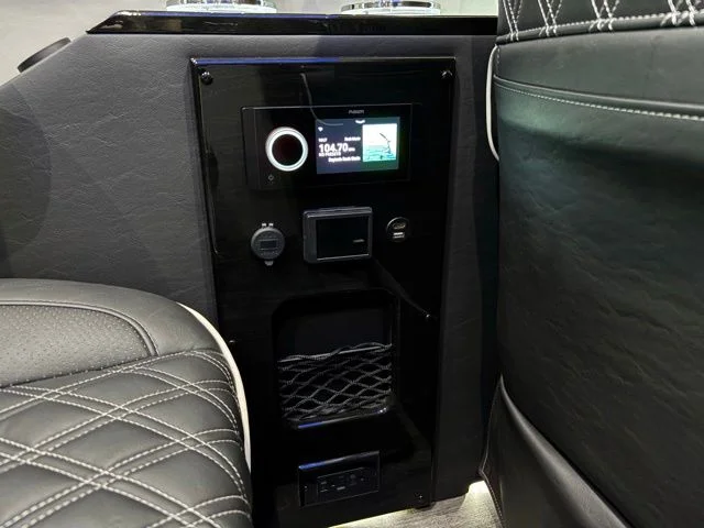 New 2027 Silver Mercedes-Benz Discovery Touring image 50