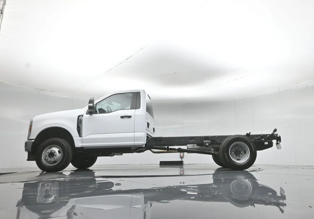 New 2026 White Ford XL image 46