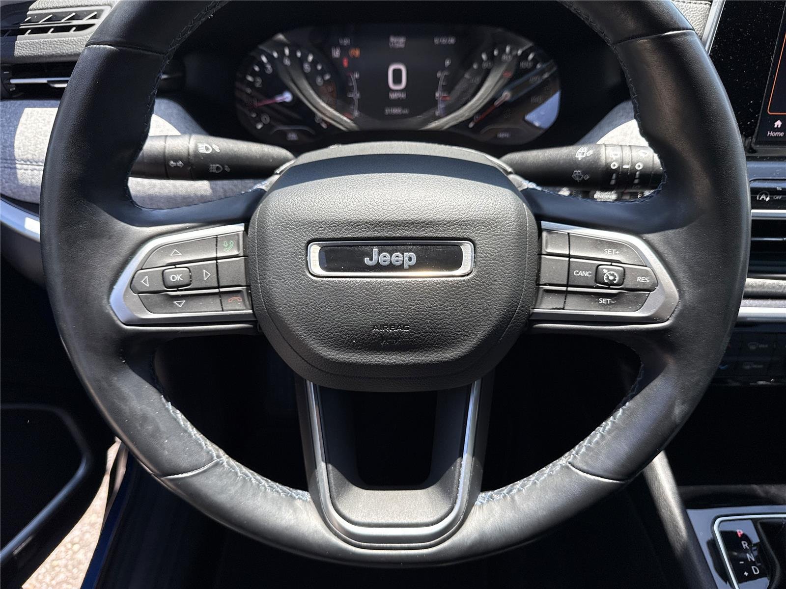 Used 2022 Laser Blue Pearlcoat Jeep Latitude image 22