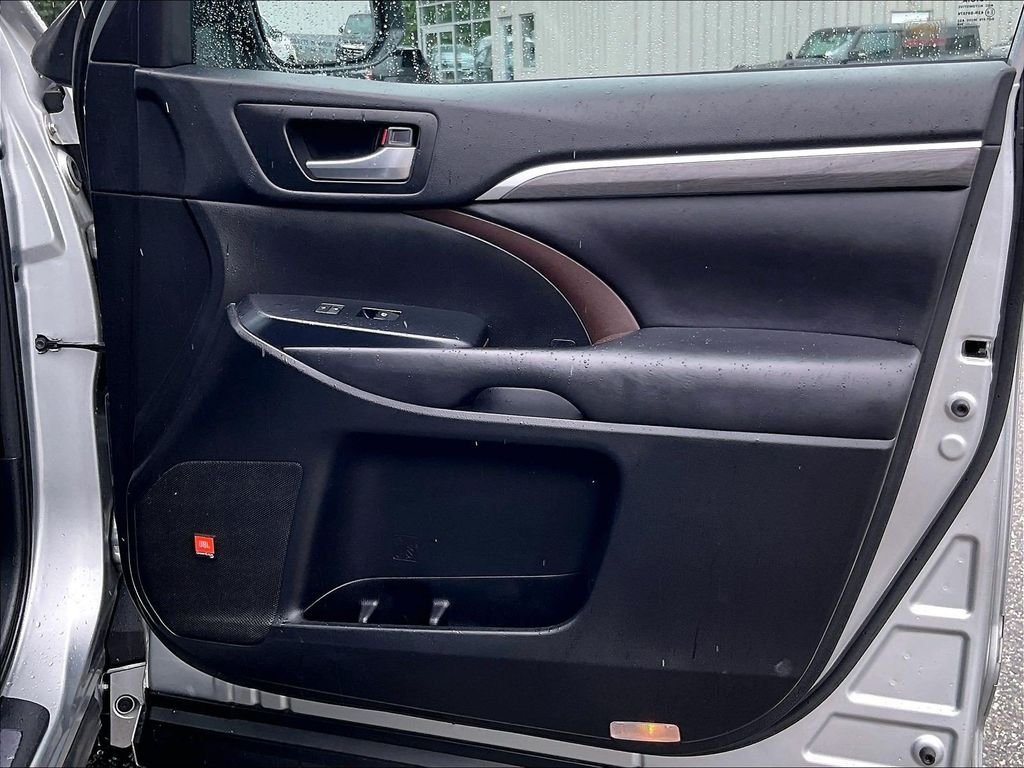 Used 2018 Silver Toyota Limited image 12