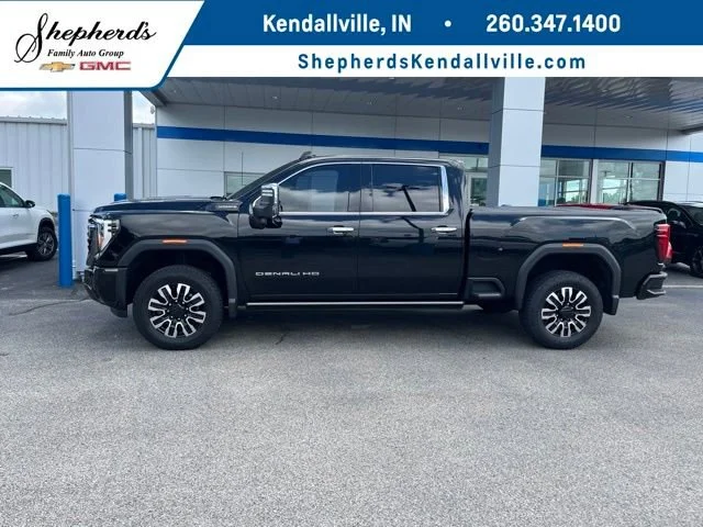 2024 GMC Sierra 4WD Crew Cab Long Box Denali Ultimate's photo